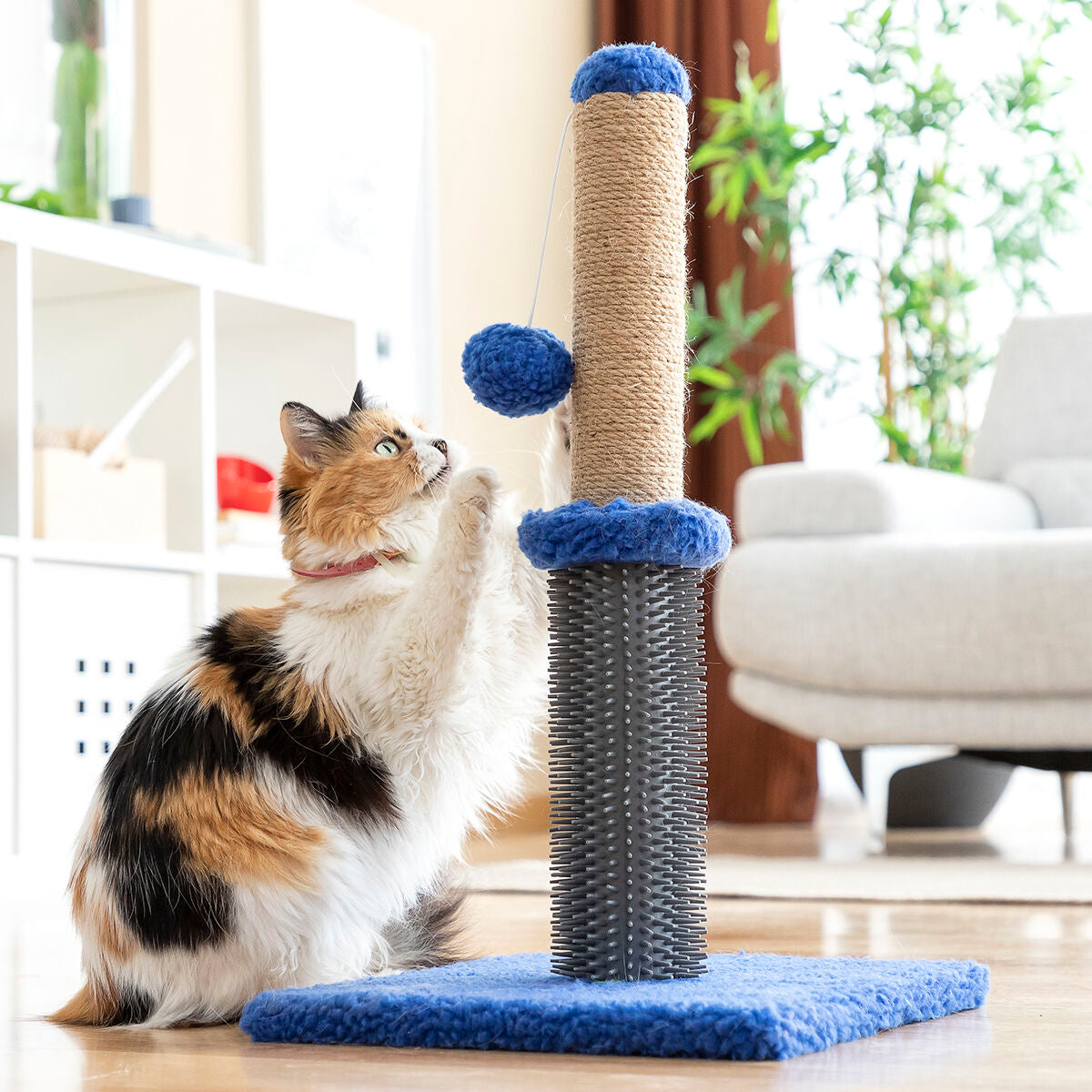 Rascador para gatos 3 en 1 con masajeador y pelota